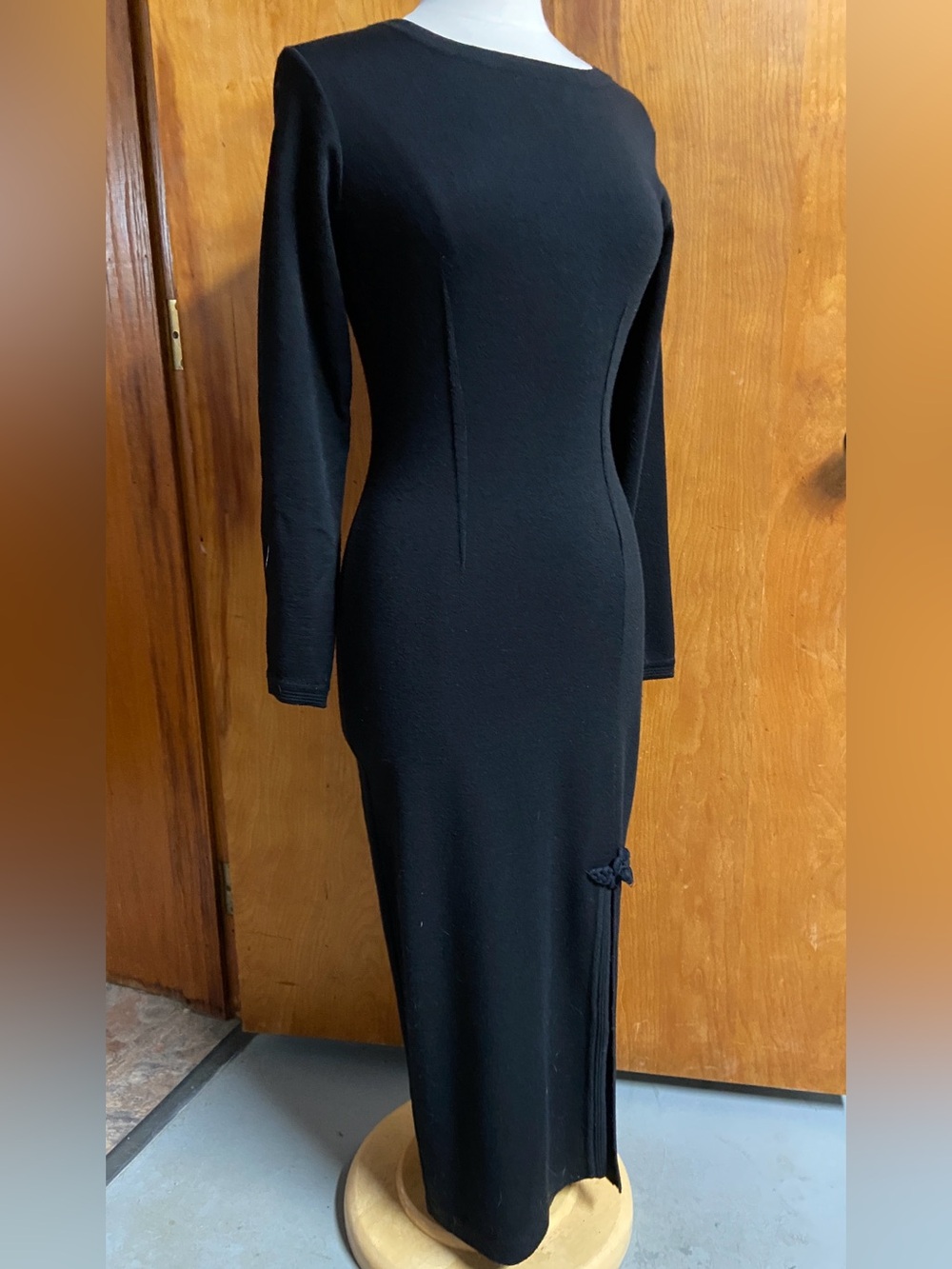 CAROLE LITTLE Vintage 90’s Elegant Black Long-Sleeve Midi Dress with Front Slit